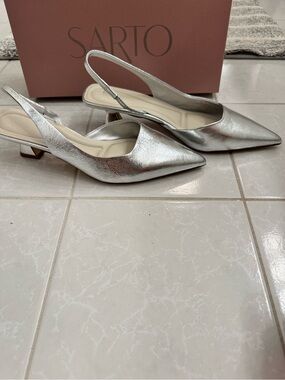 Sarto Silver Pointed Slingback Kitten Heel